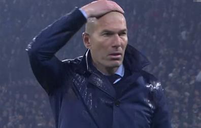 c罗倒钩破门布冯完整版,c罗惊世倒钩布冯反应