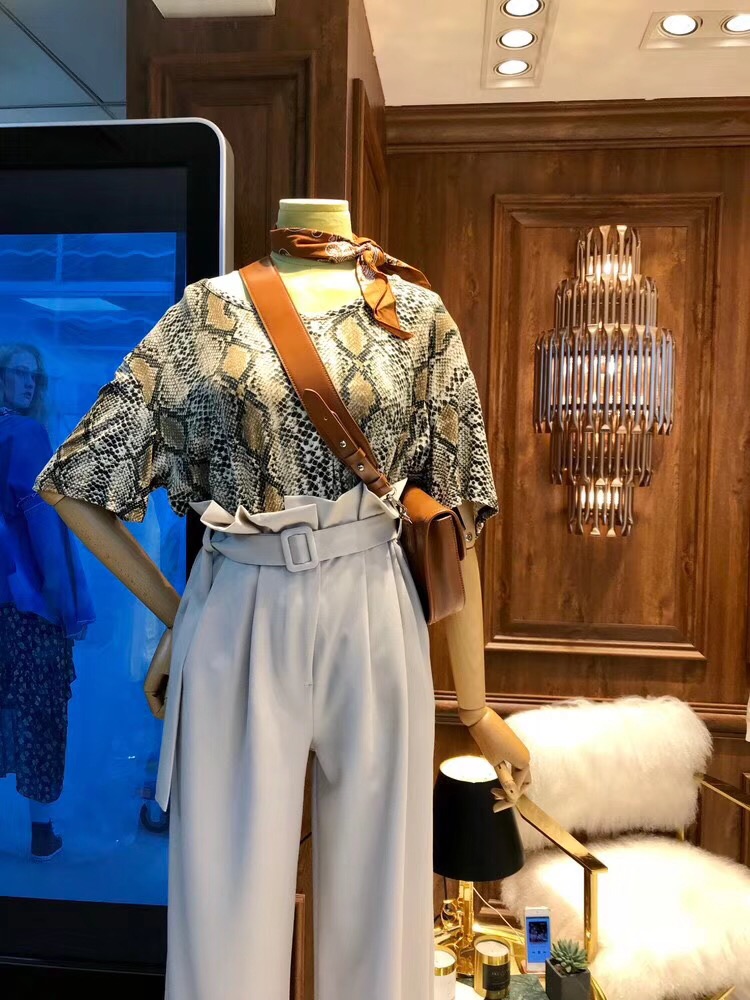 十三行女装档口韩系简约风,十三行知性优雅女装