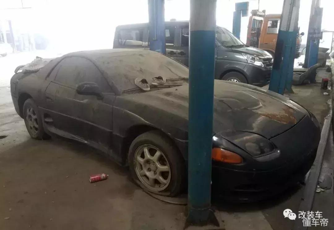 当年价值百万的凌志LS400被黄标报废，场面真是太残忍了！