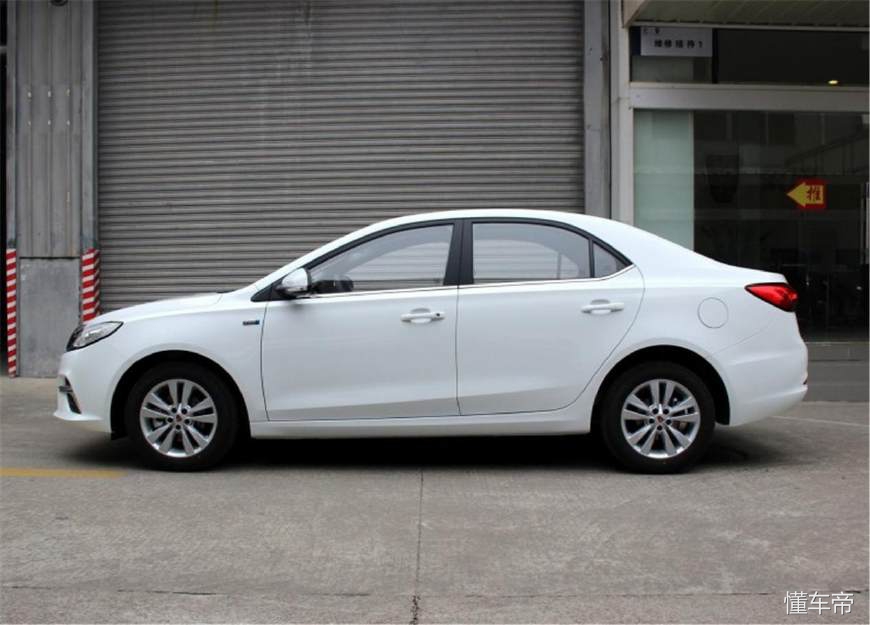 今日推荐车型荣威rx5,好车不贵经济实惠第三代荣威rx5