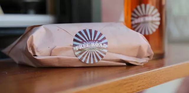 90后三明治摆摊,90后小吃车多功能餐车摆摊