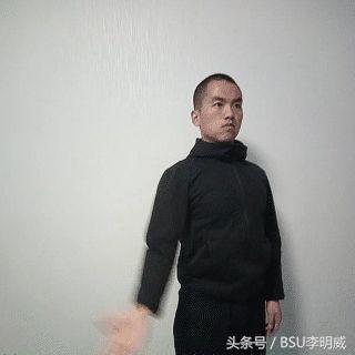 肩关节撞击症如何引起的,肩关节弹响撞击三个动作康复