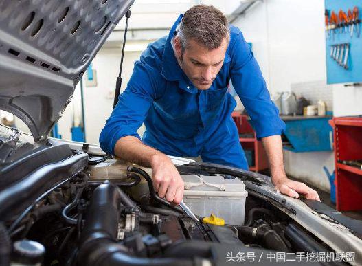 35岁改行修挖机有前途吗,从事挖机维修到底有没有前途