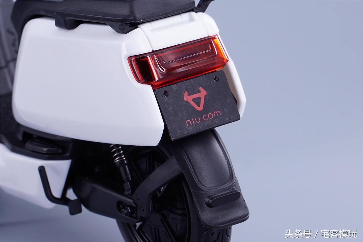 小牛电动车n1s动力版多少ah,76v100a小牛n1s尺寸
