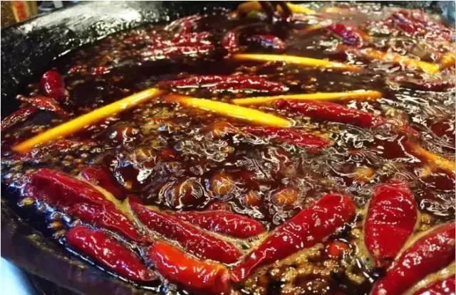 这几家老火锅，征服了重庆一代又一代吃货的胃！