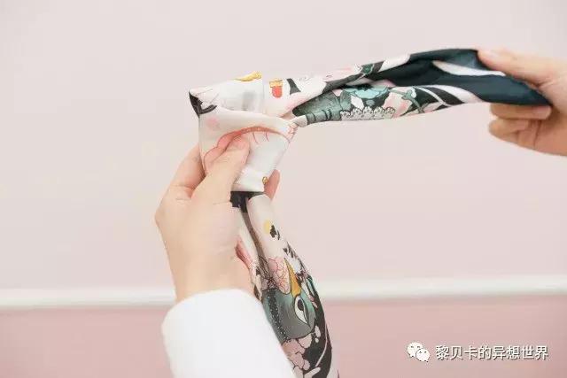 各种丝巾怎么戴,丝巾各种各样戴法
