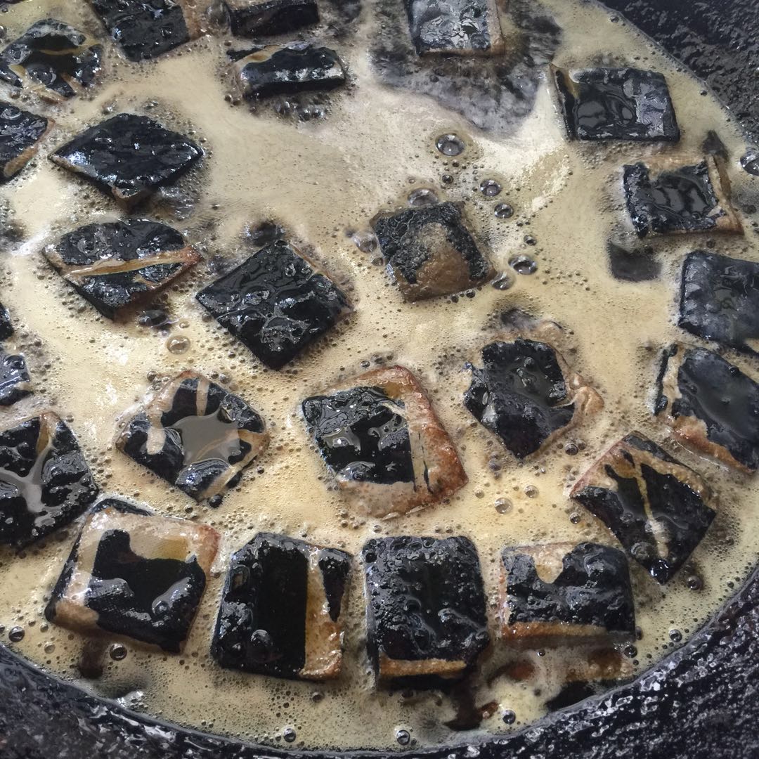 长沙知名小吃罗记臭豆腐的汤汁做法,这是罗记能胜人一筹的秘密