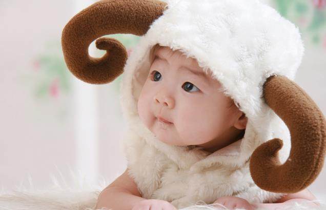 父母脸上有斑孩子怎么预防,父母都有青春痘孩子如何预防