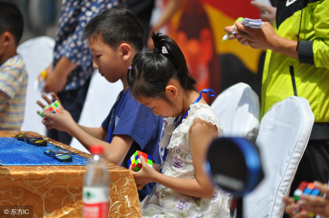 马卡龙二阶魔方还原公式图片教程,二阶魔方白色还原后怎样还原黄色