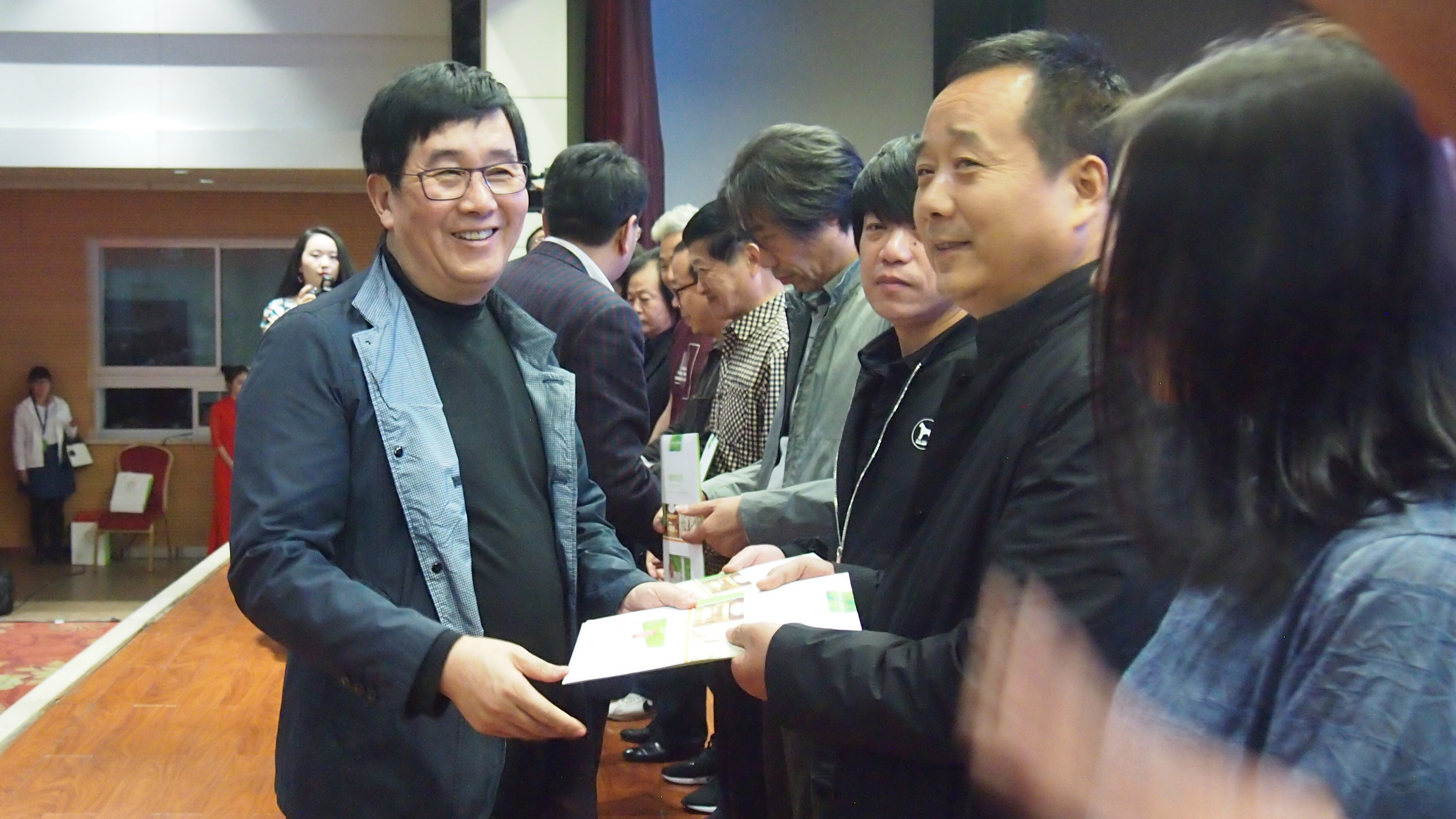 丹青纳福·爱美健康―西安美协与爱美健康携手为艺术生命保驾护航