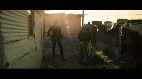 温情搞笑的英国电影,9部让人爆笑不已的英式幽默电影