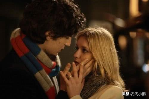 情侣间变得无话可说怎么回事,情侣之间沉默无话可说怎么办