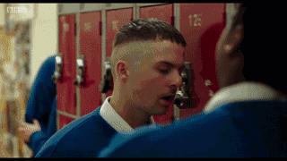 “我不是同性恋，如果是，我愿意和他搞基”