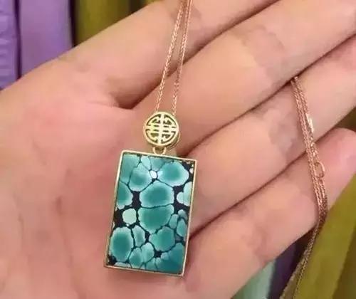 绿松石和乌兰花有什么区别,真正的乌兰花绿松石