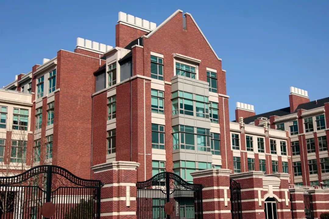 麦禾与鼎石:「一所真正的世界学校」