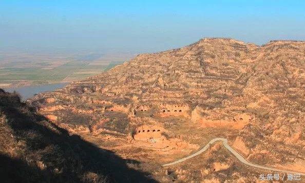 中国最好龙脉在河南，不仅埋着24位皇帝，还埋了200多韩国留学生