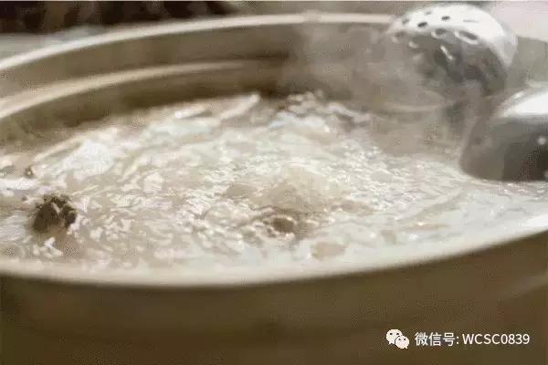 兰州拉面青椒牛肉盖浇面的做法,牛肉汤面重庆小面汤料配方