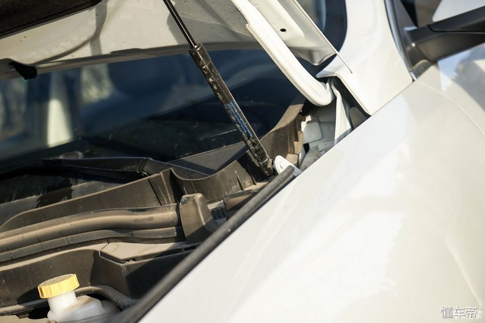 哈弗h6蓝标1.5t测评,第三代哈弗h61.5t2.0t选哪个好