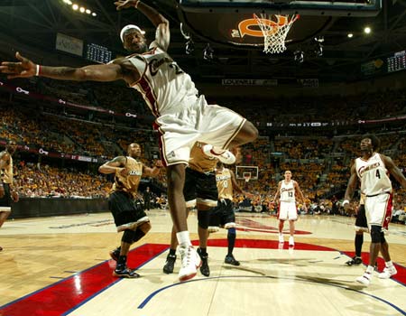 勒布朗詹姆斯3,勒布朗詹姆斯励志视频