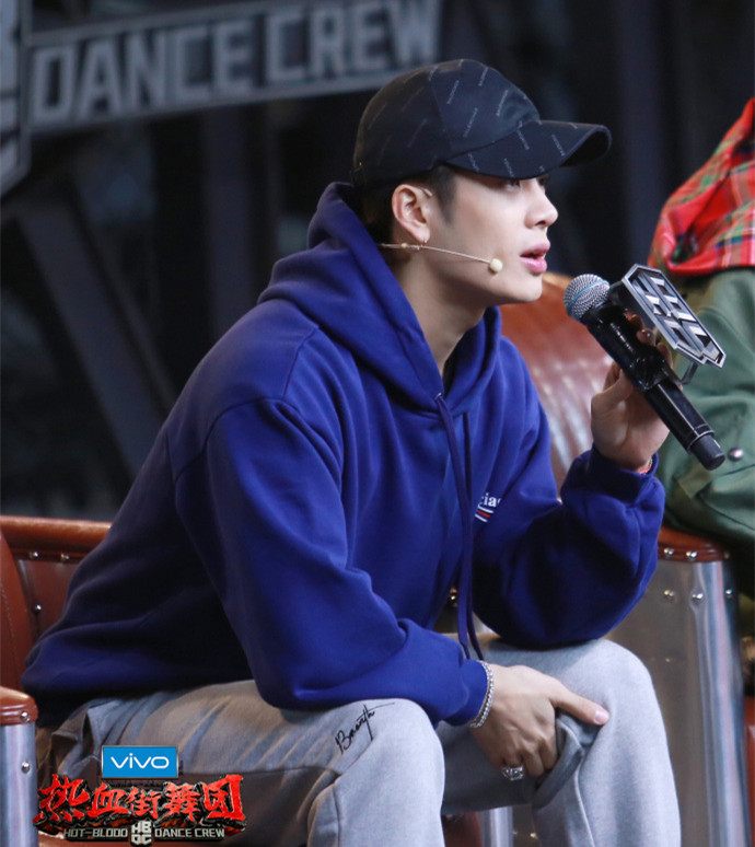 范丞丞乐华手办,范丞丞手办开箱视频