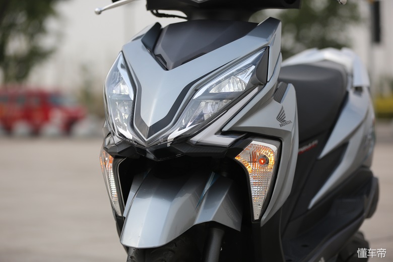 新大洲本田rx125裂行哪种颜色好看,新大洲本田裂行rx125和铃木uy125