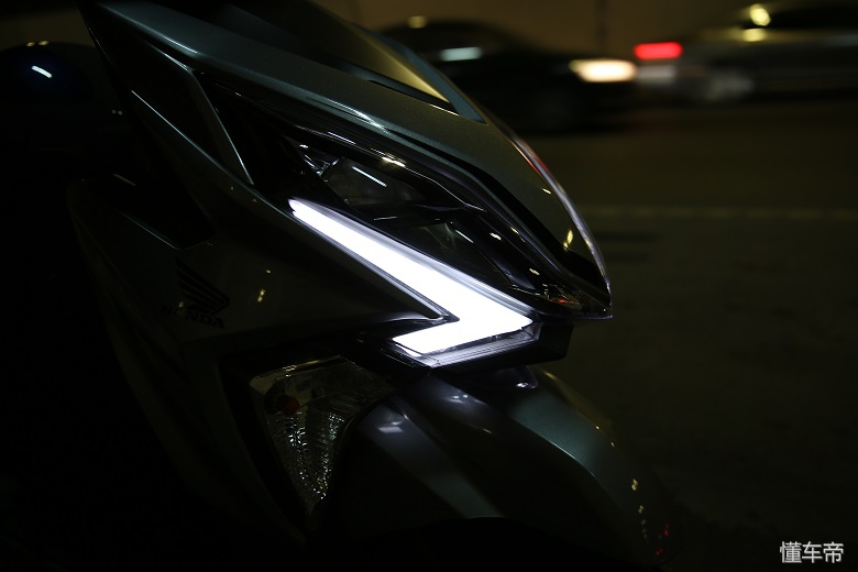 新大洲本田rx125裂行哪种颜色好看,新大洲本田裂行rx125和铃木uy125