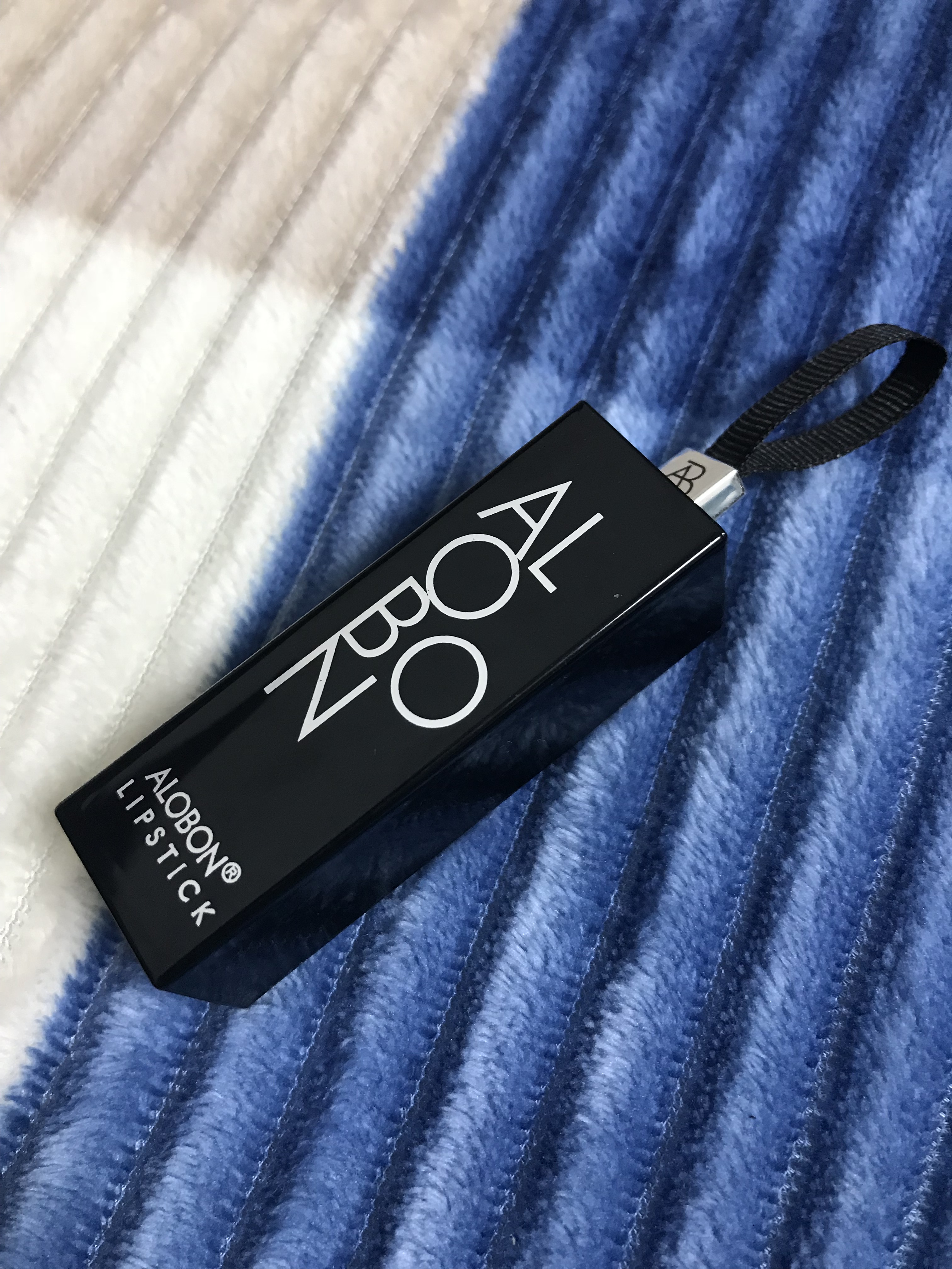 来自平民窟女孩or下水道女孩的平价口红推荐