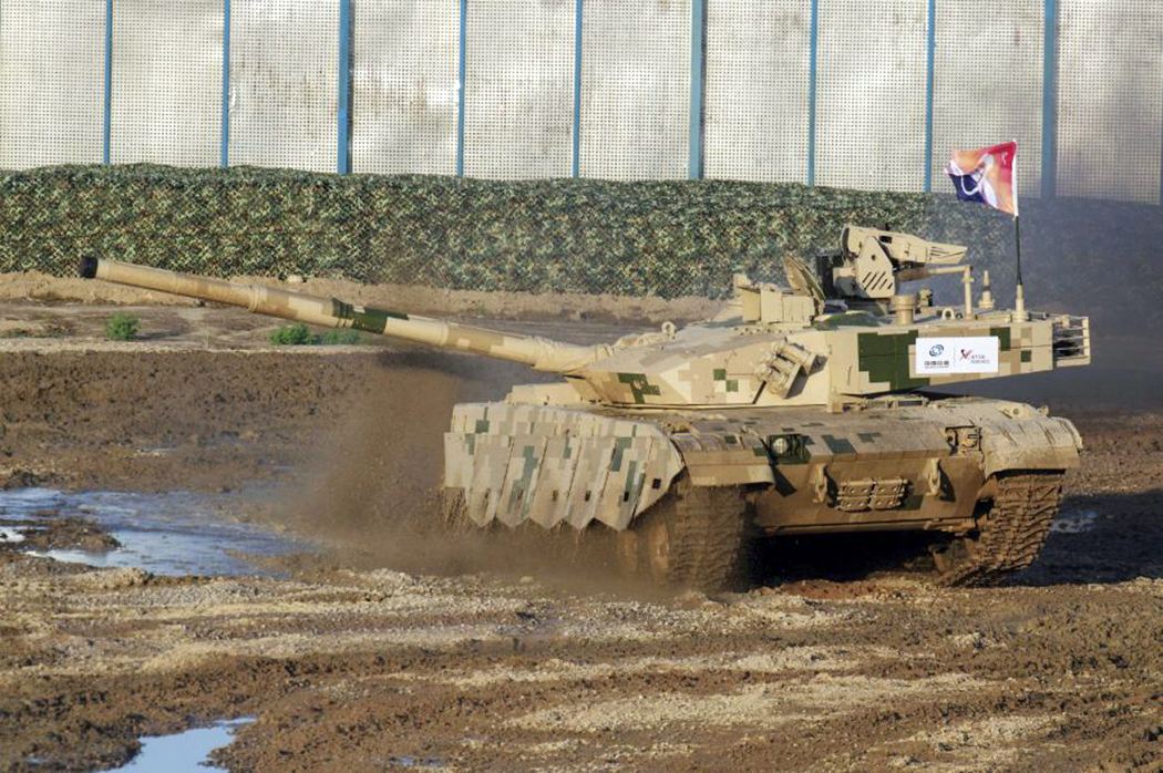 57吨坦克能陷入泥潭吗,坦克深陷泥潭怎么脱身