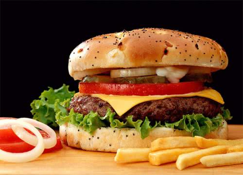 汉堡是垃圾食品还是营养食品,汉堡到底是垃圾食品还是健康食品