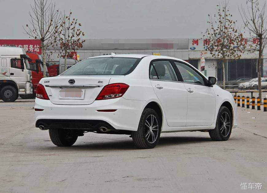 比亚迪速锐遥控驾驶,比亚迪速锐第一视角驾驶