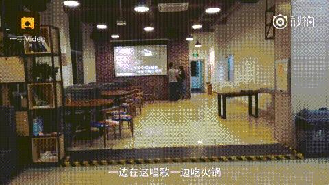 确认过眼神是警察要抓的人,确认过眼神你是加班人吗