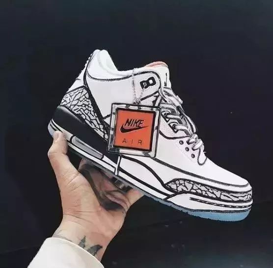 六块钱穿上Supreme不是梦，突破次元壁来圈钱！