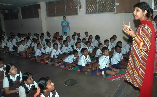 印度电影《起跑线》戳中中国父母的痛点？现实永远一言难尽