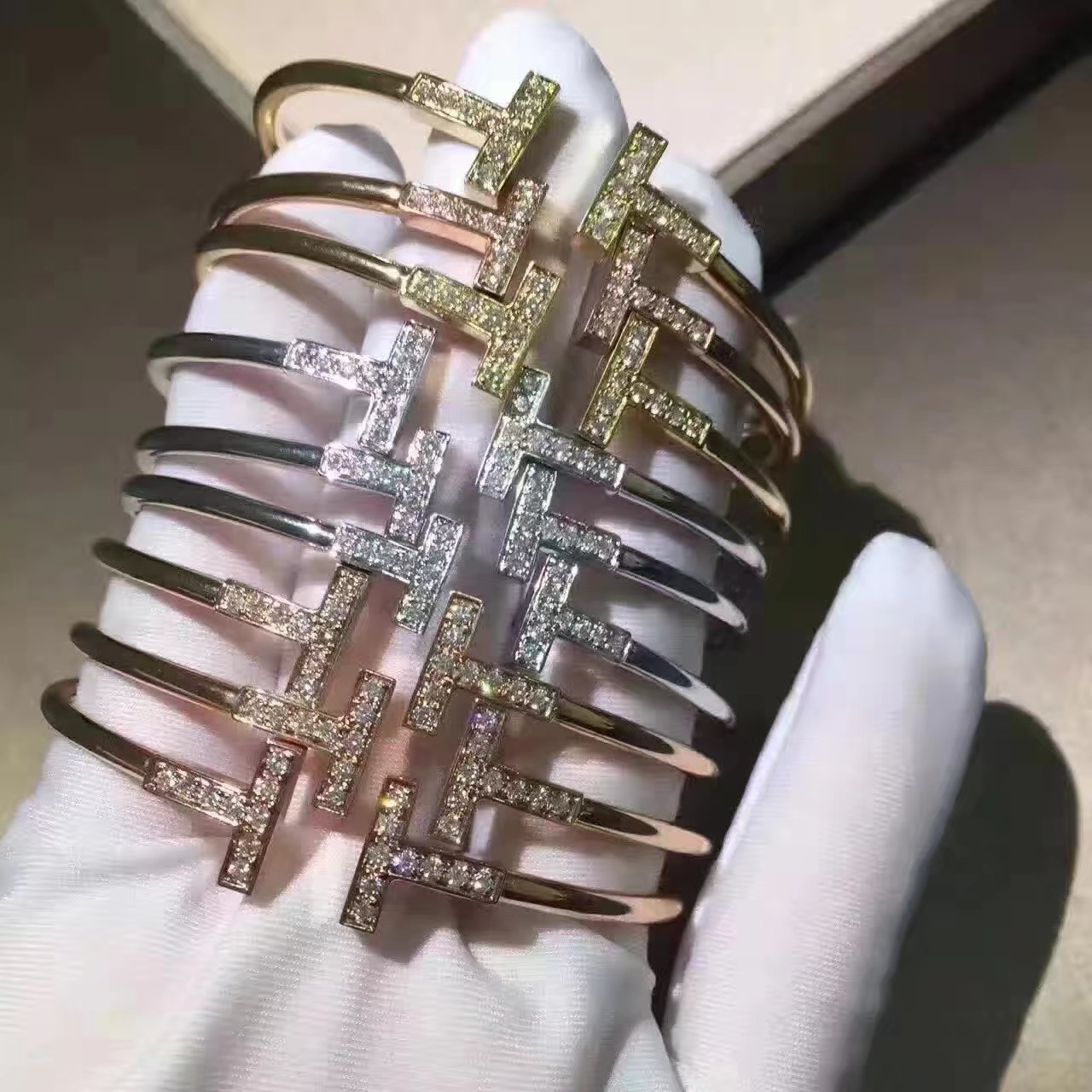 足金和18k金首饰哪个好,18k黄金首饰与足金的差别