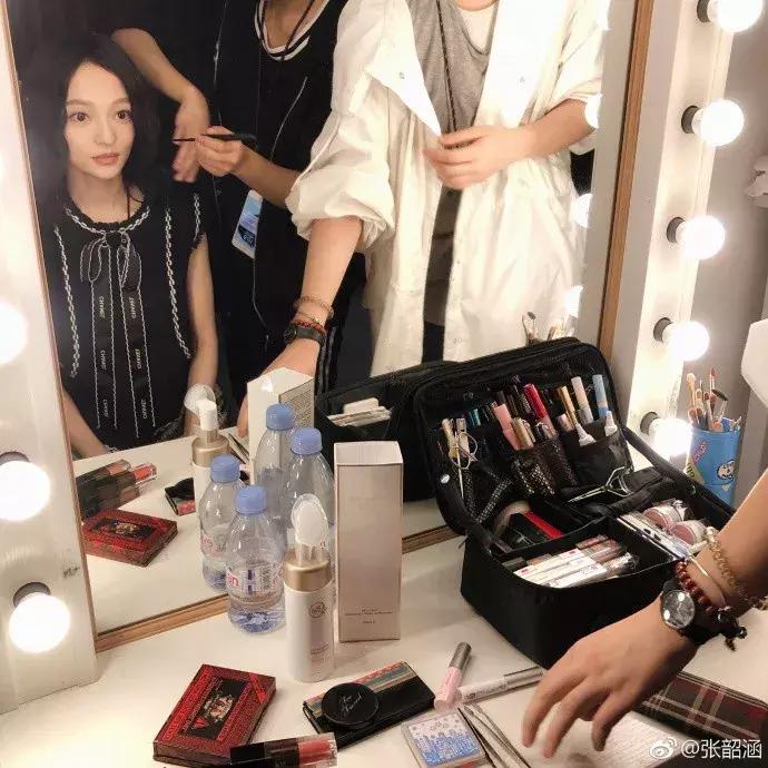 张韶涵的化妆作品,张韶涵推荐的旅行化妆包