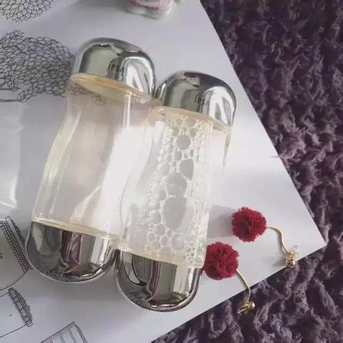 最适合夏天的化妆水,十大适合夏天用的水乳敏感肌