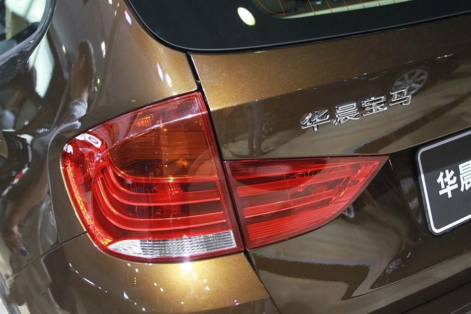 还靠宝马炒噱头,同行15载,华晨中华能依靠V7打翻身仗吗?