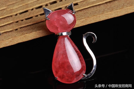 红纹石手链什么样,如何分辨真假红纹石手链