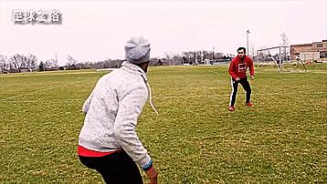 防守要点及技巧揭秘五种必备动作,正确的防守基本姿势