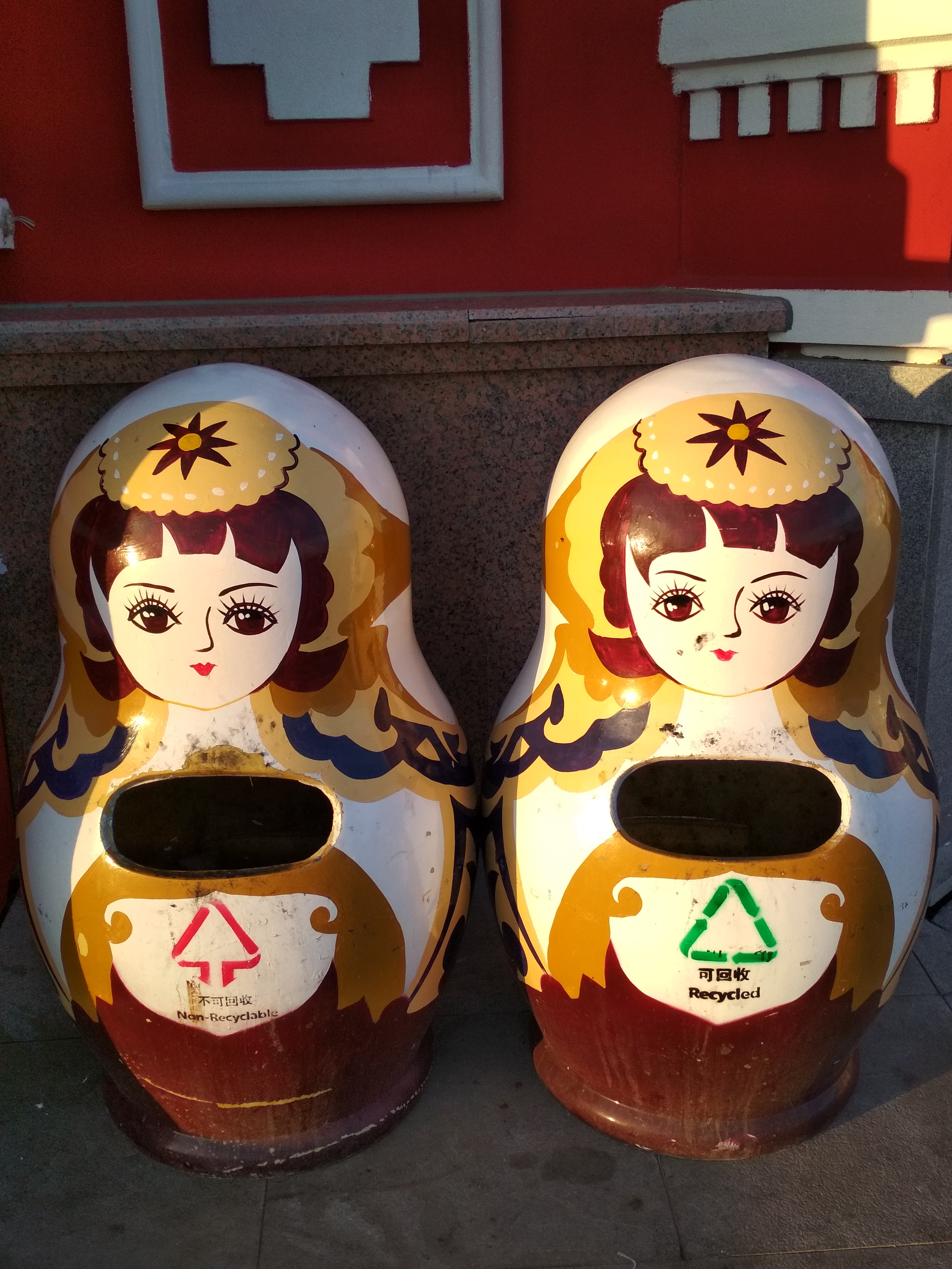 上天堂下苏杭不如这里灯火辉煌城中一萌宠出没比光头强可爱