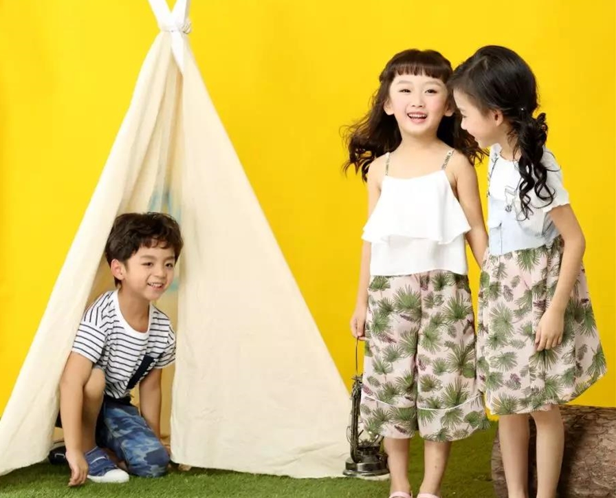 童装店品牌的散货哪个好卖,品牌童装哪里货品最好卖