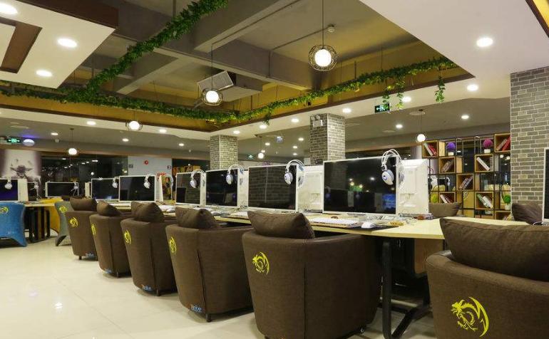 电脑黑屏什么也不显示怎么办,电脑黑屏无显示怎么处理