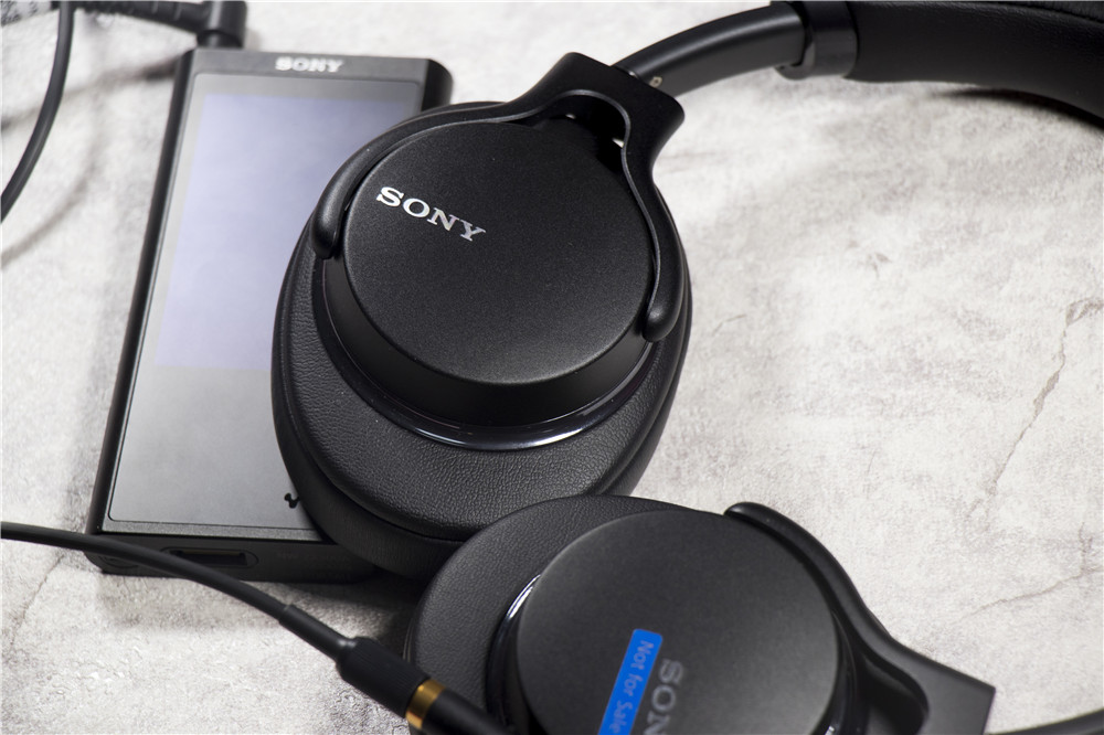 索尼nw-wm1am2音质怎么样,索尼wh-xb910n和1am2