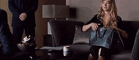 prada包包为什么不值得买,prada三合一包保值率