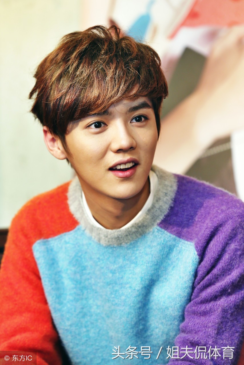 鹿晗踢英超视频,鹿晗不当运动员会怎么样