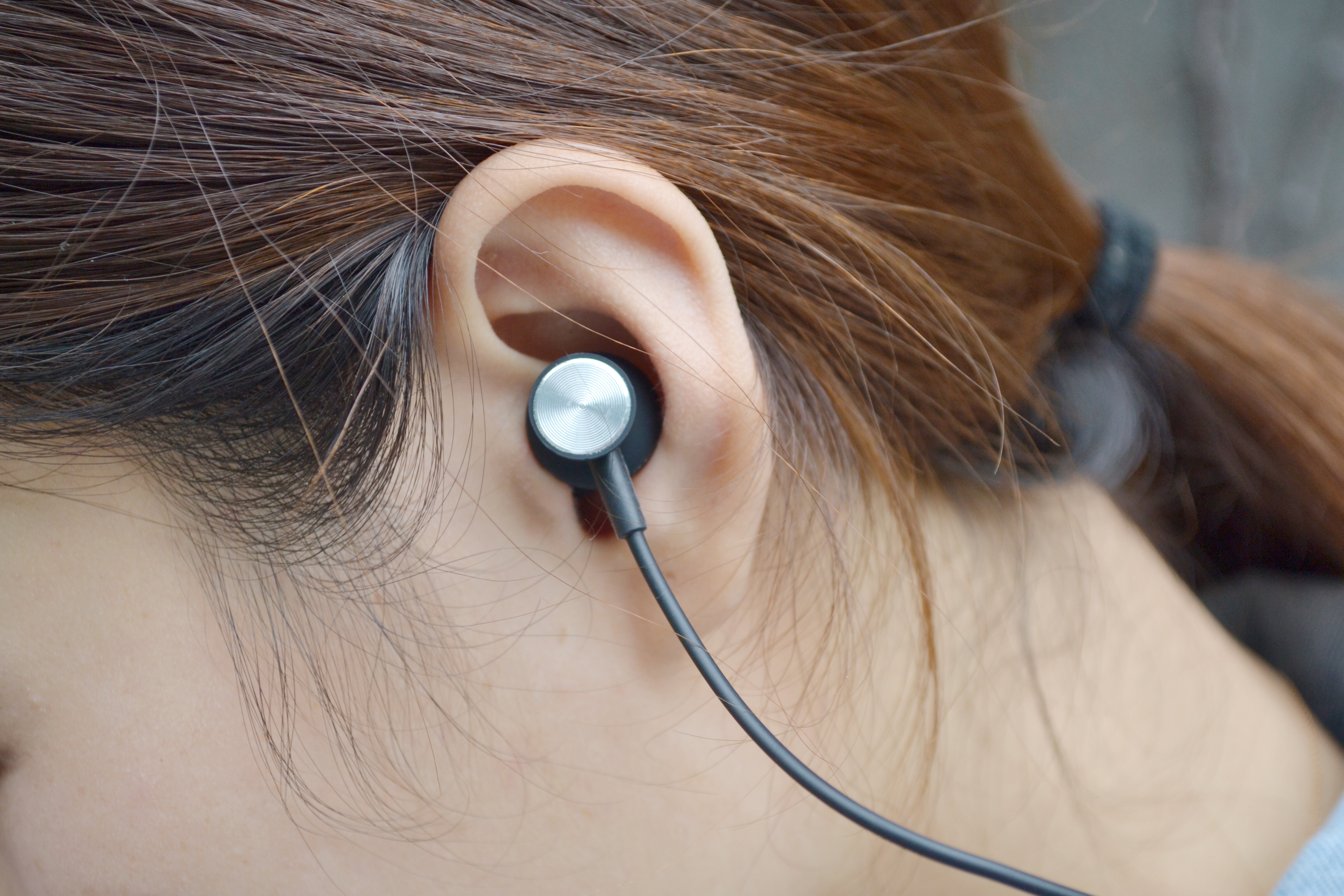 运动休闲范，超高性价比，itoosKA2项圈式音乐蓝牙耳机试听