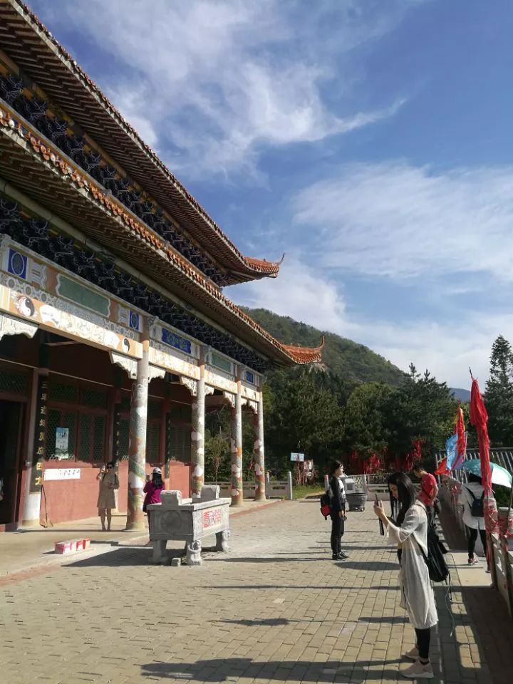 黄冈旅游一日游 (武汉黄冈景区有哪些景点)