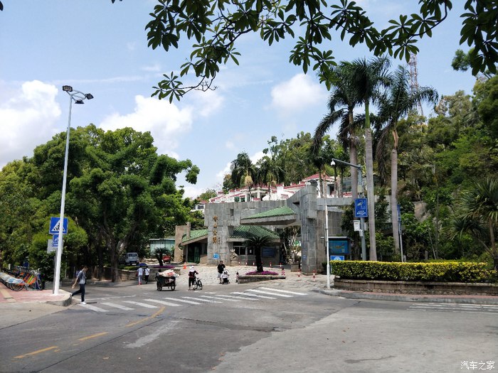 媳妇当车模宝骏,媳妇当车模菲斯塔