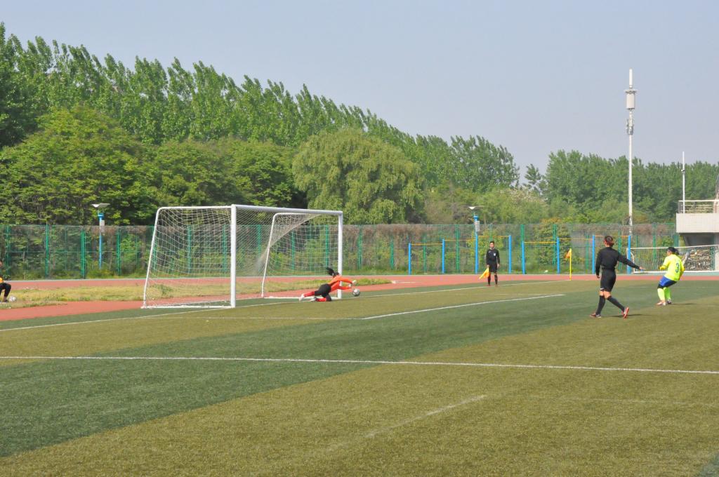 江南大学运动会女子800米田径比赛,江南大学女子足球队名单