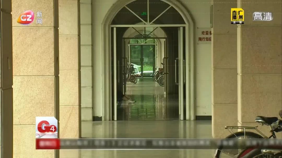 女孩上公厕被偷,广州大学生偷内衣内裤事件